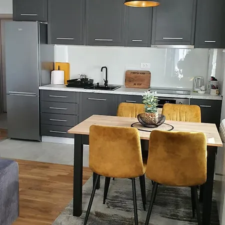 Jr Lux * Stara Pazova