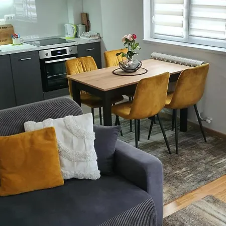 Jr Lux * Stara Pazova