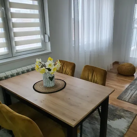 Jr Lux * Stara Pazova